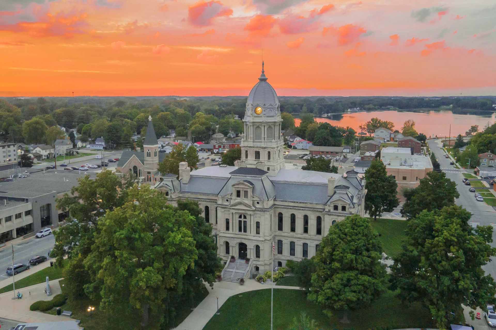 downtown-warsaw-laurencourthouse-0010-2